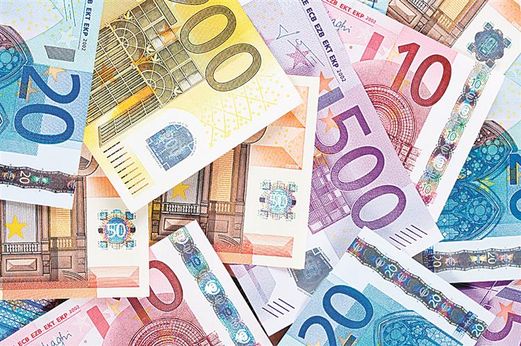 Estado deverá ter arrecadado 43.000 milhões de euros em impostos